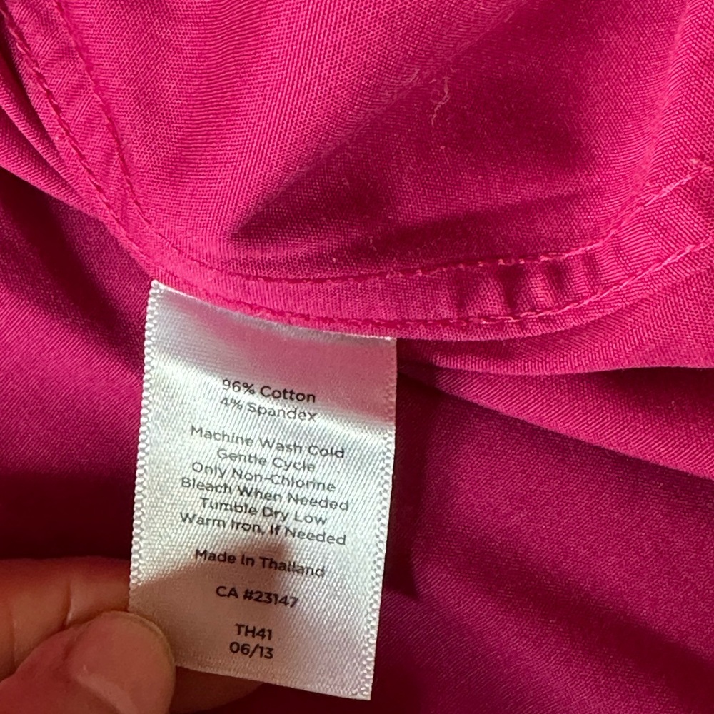 Talbots Women’s Fushia Button Down Shirt Size 8 - Picture 4 of 6